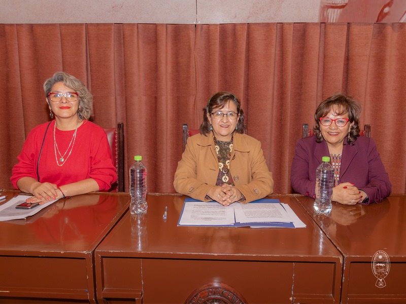 FIRMA DE CONVENIO ENTRE LA UMSA Y LA COORDINADORA DE LA MUJER